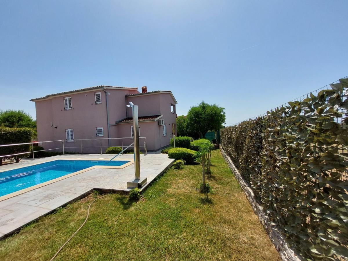 Villa Mattea Galizana Exterior photo